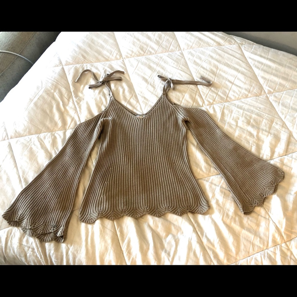 Flying Tomato cold shoulder sweater